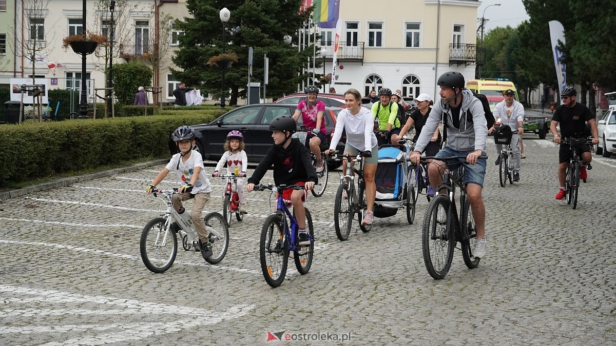 Rodzinny rajd rowerowy na zakończenie wakacji - Ostrołęka - Lelis [31.08.2025] - zdjęcie #2 - eOstroleka.pl