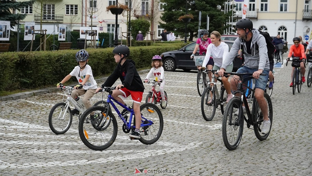 Rodzinny rajd rowerowy na zakończenie wakacji - Ostrołęka - Lelis [31.08.2025] - zdjęcie #1 - eOstroleka.pl