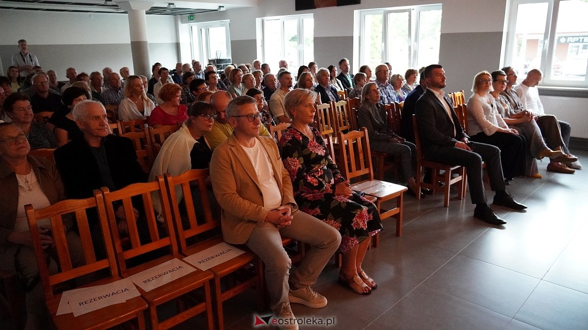 Ostrołęckie Operalia - Śpiewające Fortepiany w CK-BiS w Lelisie [31.08.2025] - zdjęcie #77 - eOstroleka.pl