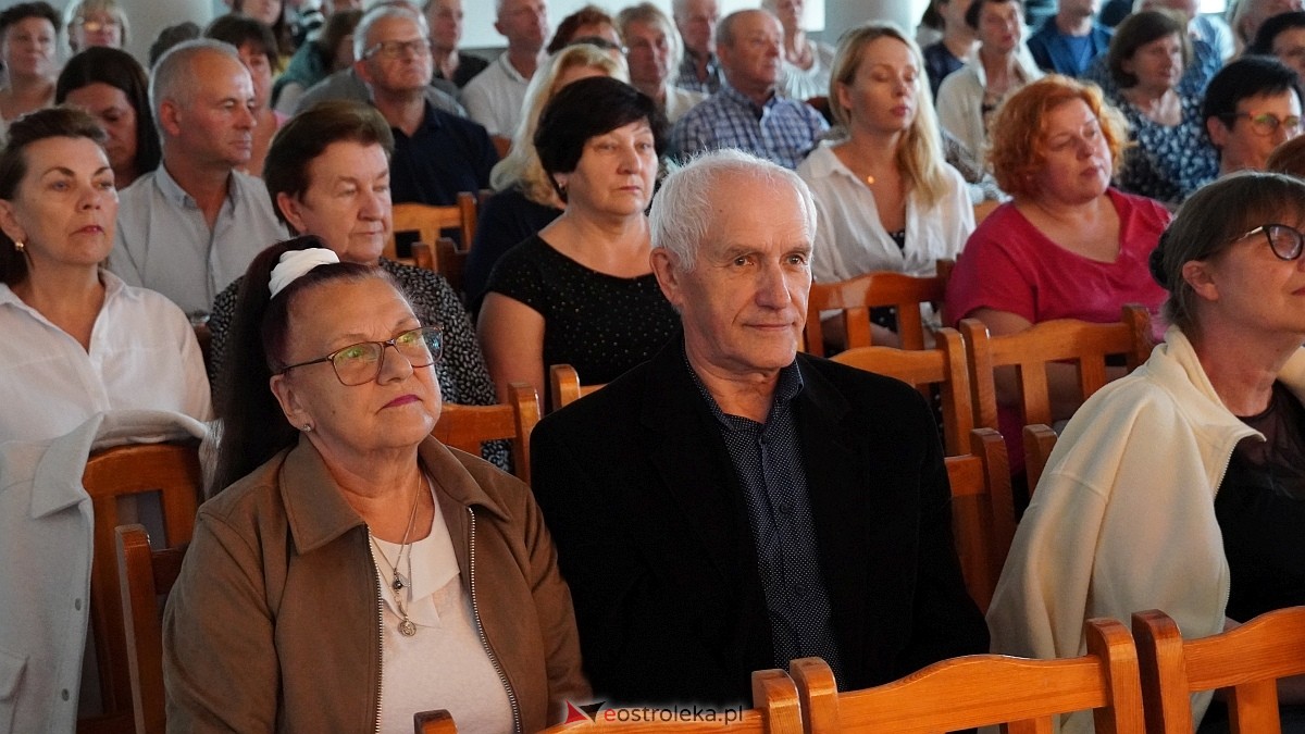 Ostrołęckie Operalia - Śpiewające Fortepiany w CK-BiS w Lelisie [31.08.2025] - zdjęcie #72 - eOstroleka.pl