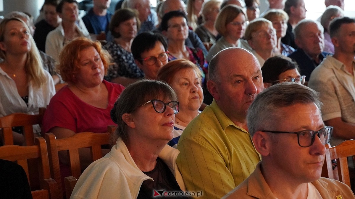 Ostrołęckie Operalia - Śpiewające Fortepiany w CK-BiS w Lelisie [31.08.2025] - zdjęcie #71 - eOstroleka.pl