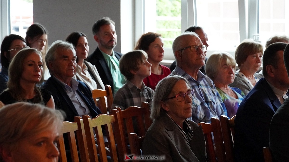 Ostrołęckie Operalia - Śpiewające Fortepiany w CK-BiS w Lelisie [31.08.2025] - zdjęcie #68 - eOstroleka.pl