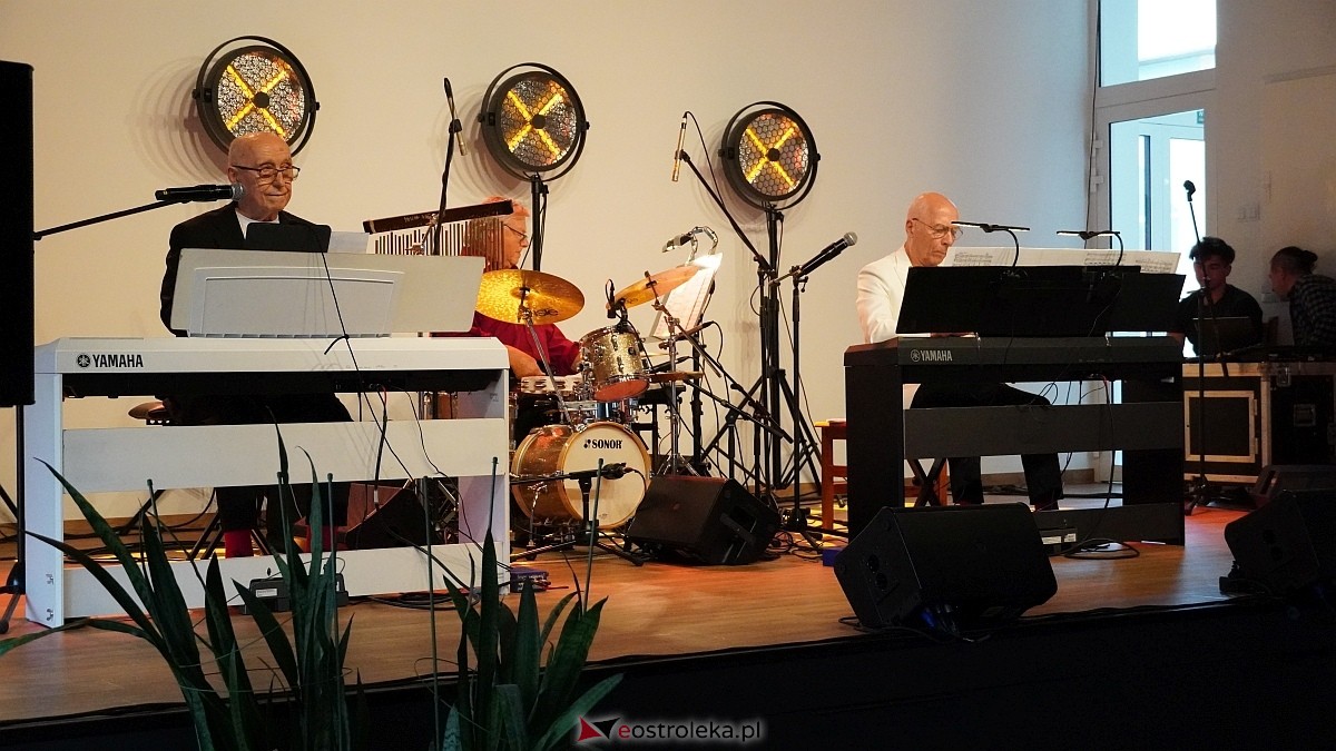 Ostrołęckie Operalia - Śpiewające Fortepiany w CK-BiS w Lelisie [31.08.2025] - zdjęcie #42 - eOstroleka.pl