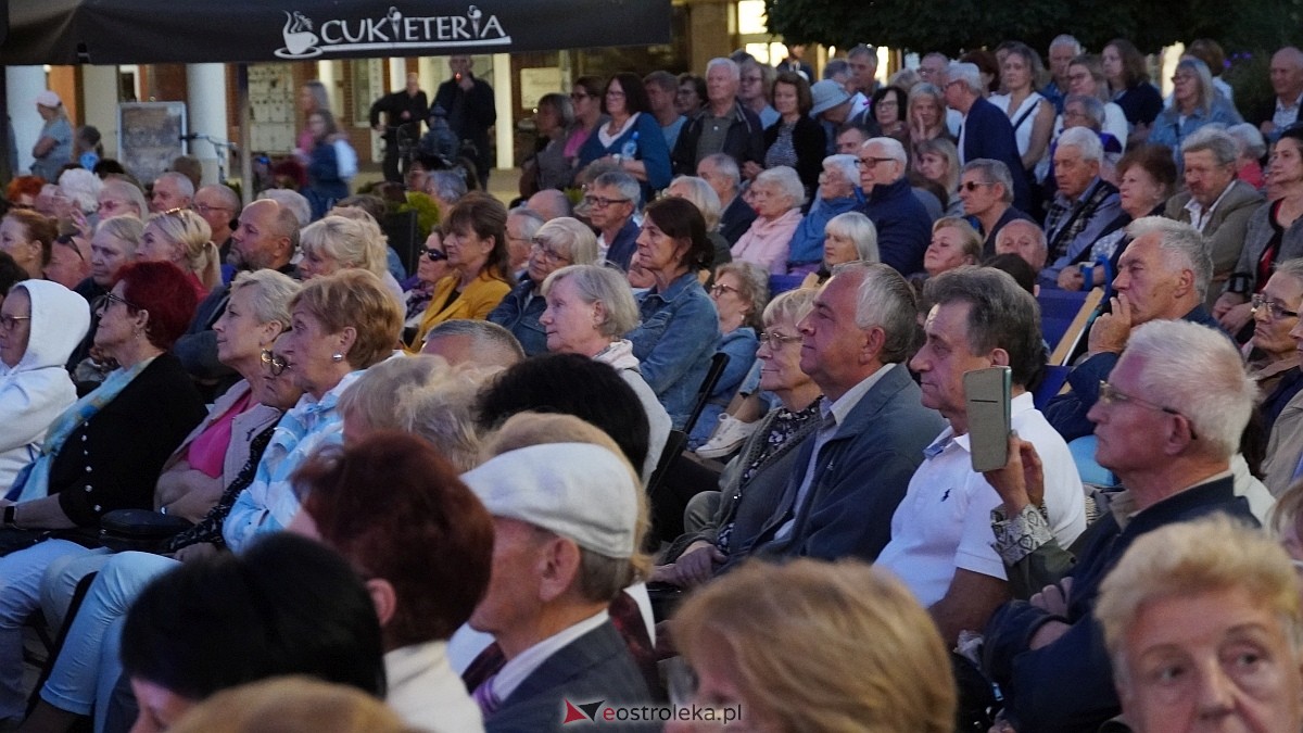 Ostrołęckie Operalia - Śpiewające Fortepiany na Placu Wolności [31.08.2025] - zdjęcie #44 - eOstroleka.pl