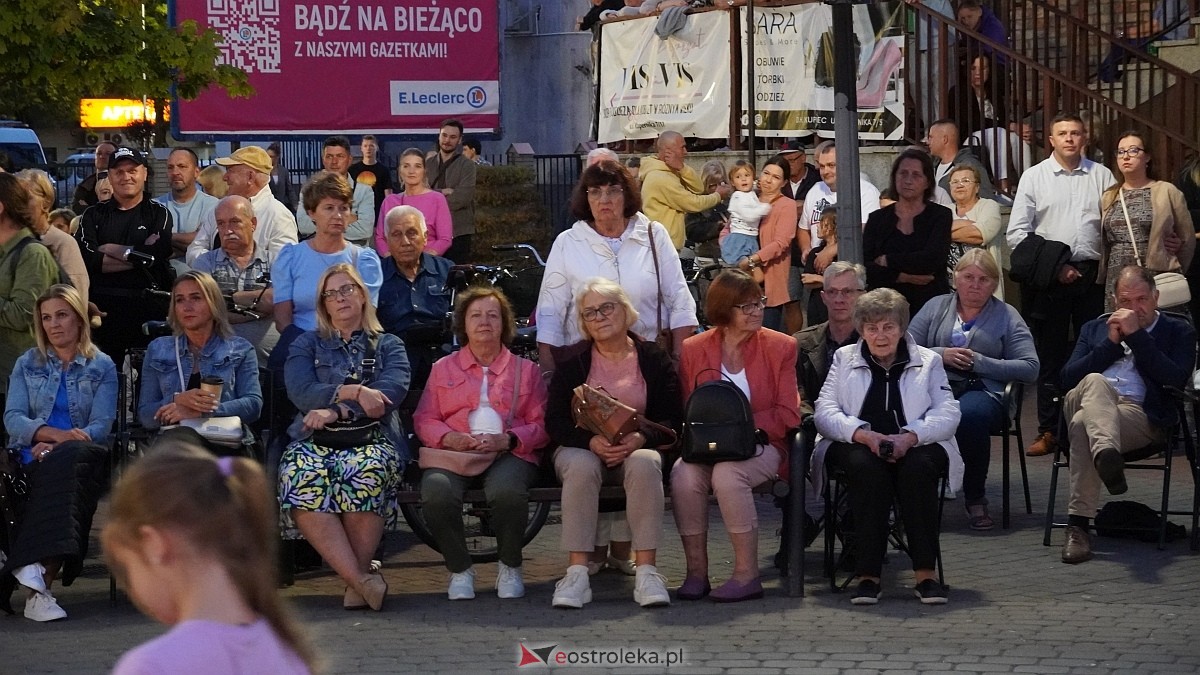 Ostrołęckie Operalia - Śpiewające Fortepiany na Placu Wolności [31.08.2025] - zdjęcie #35 - eOstroleka.pl