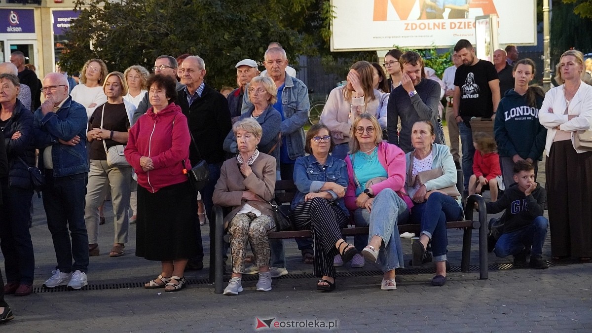 Ostrołęckie Operalia - Śpiewające Fortepiany na Placu Wolności [31.08.2025] - zdjęcie #34 - eOstroleka.pl