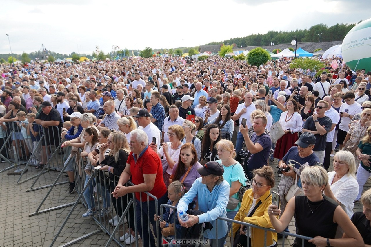 Miodobranie Kurpiowskie 2025: Stachursky, Monika Lewczuk, Zakopower [31.08.2025] - zdjęcie #186 - eOstroleka.pl