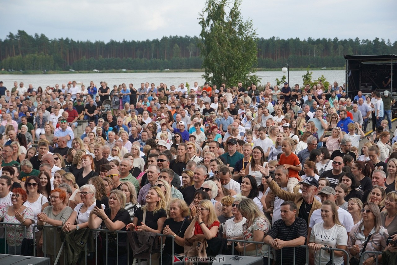 Miodobranie Kurpiowskie 2025: Stachursky, Monika Lewczuk, Zakopower [31.08.2025] - zdjęcie #119 - eOstroleka.pl