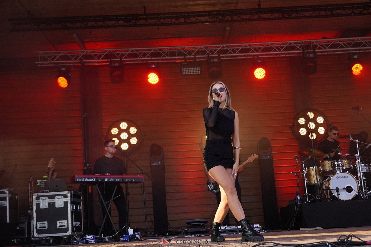 Miodobranie Kurpiowskie 2025: Stachursky, Monika Lewczuk, Zakopower [31.08.2025] - zdjęcie #39 - eOstroleka.pl