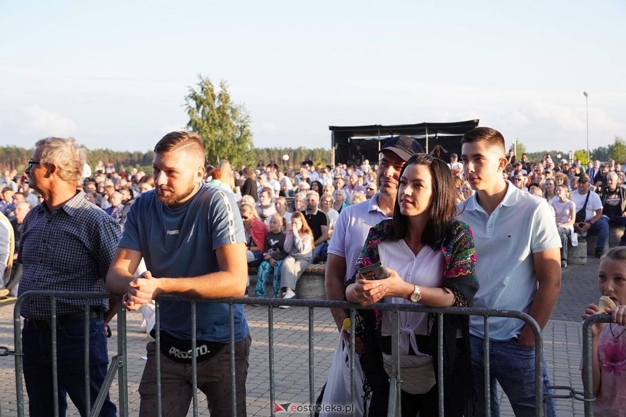 Miodobranie Kurpiowskie 2025: Stachursky, Monika Lewczuk, Zakopower [31.08.2025] - zdjęcie #74 - eOstroleka.pl