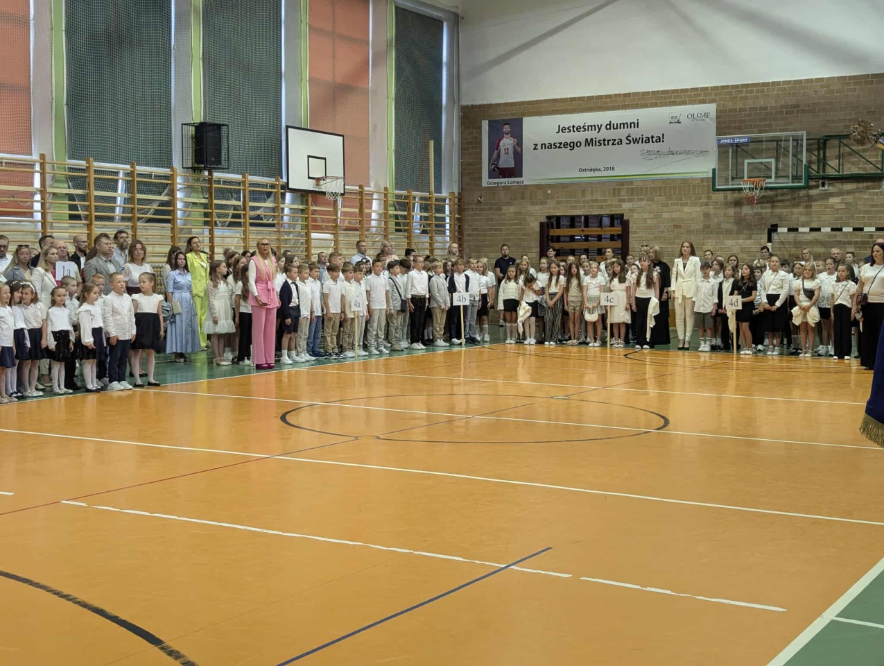 Rok szkolny 2025/26 rozpoczęty [1.09.2025] - zdjęcie #5 - eOstroleka.pl