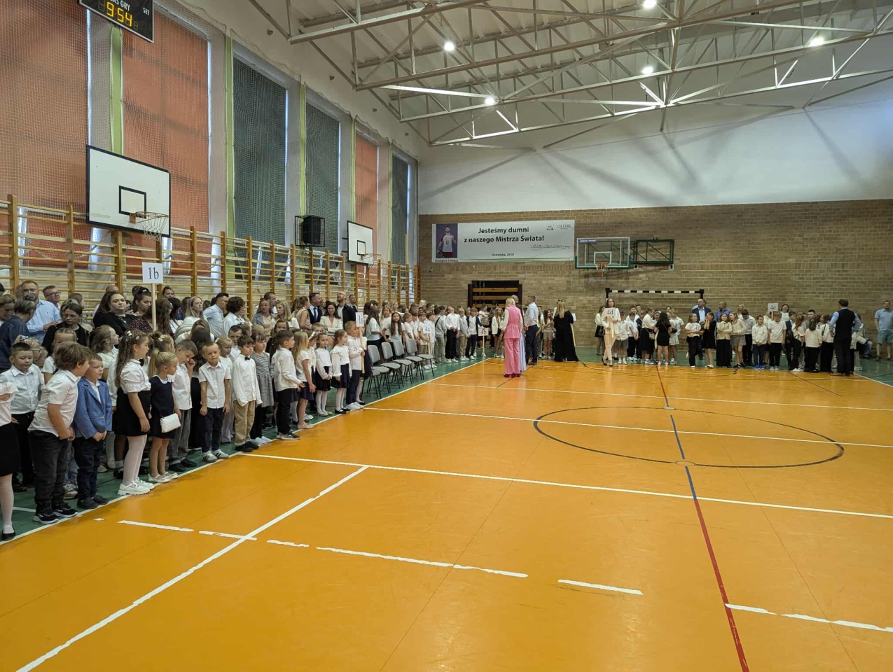 Rok szkolny 2025/26 rozpoczęty [1.09.2025] - zdjęcie #34 - eOstroleka.pl