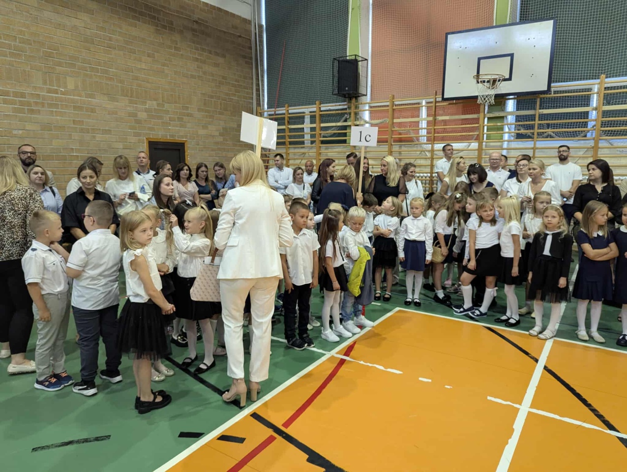 Rok szkolny 2025/26 rozpoczęty [1.09.2025] - zdjęcie #32 - eOstroleka.pl