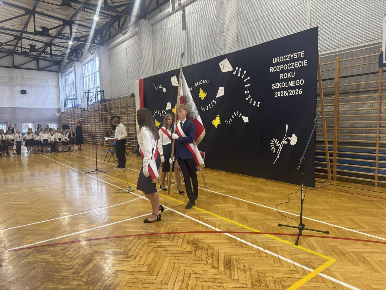 Rok szkolny 2025/26 rozpoczęty [1.09.2025] - zdjęcie #9 - eOstroleka.pl