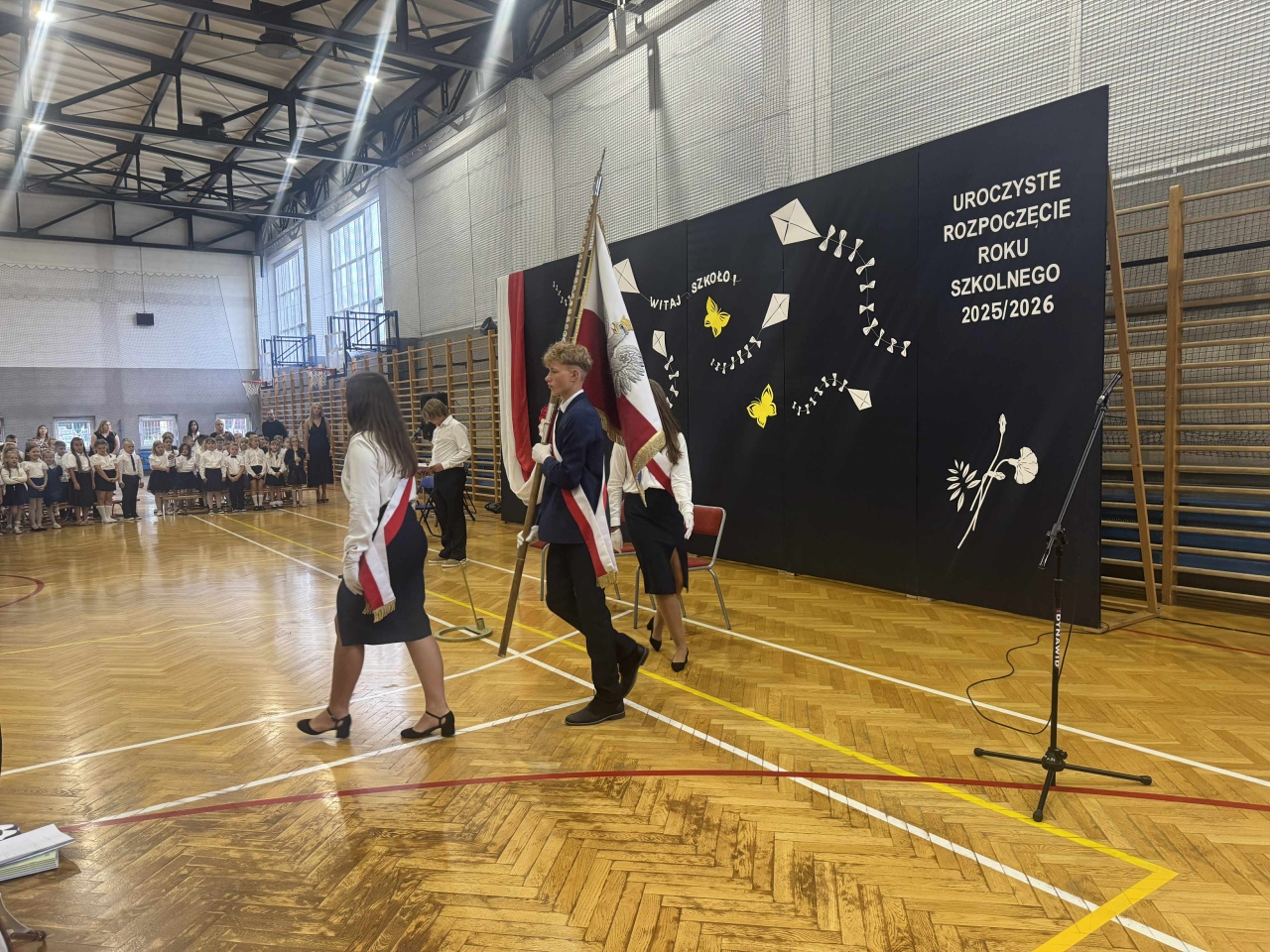 Rok szkolny 2025/26 rozpoczęty [1.09.2025] - zdjęcie #12 - eOstroleka.pl