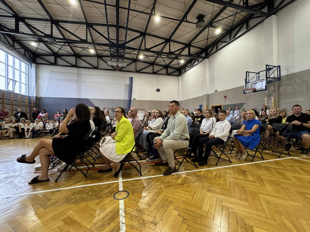 Rok szkolny 2025/26 rozpoczęty [1.09.2025] - zdjęcie #17 - eOstroleka.pl