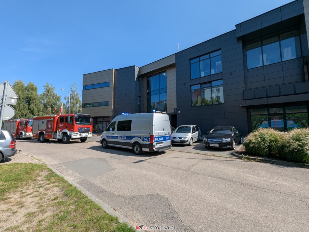 Ewakuacja przedszkola  Ostrołęce [05.09.2025] - zdjęcie #6 - eOstroleka.pl