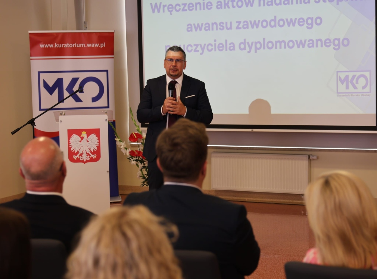 Awanse zawodowe nauczycieli w Ostrołęce - fot. Mazowiecka Kurator Oświaty [5.09.2025] - zdjęcie #20 - eOstroleka.pl
