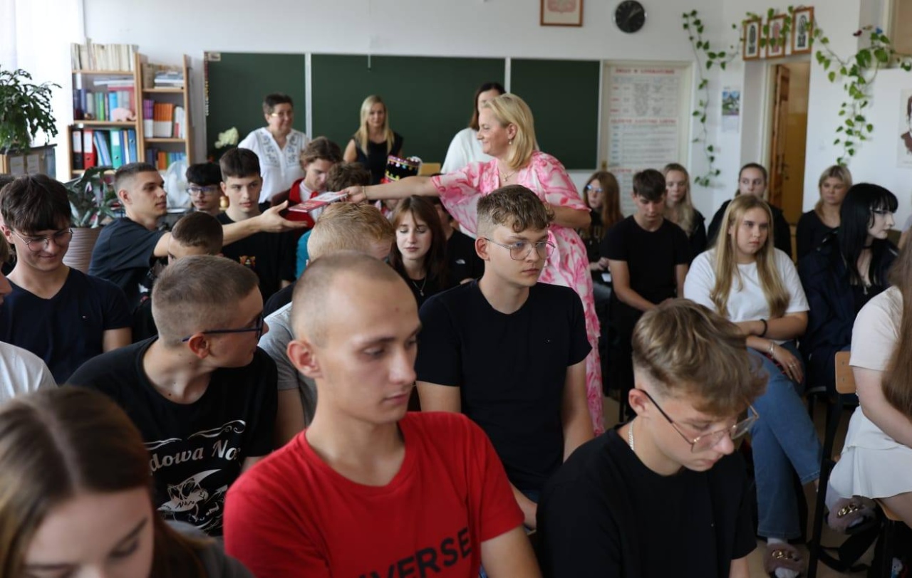 Mazowiecka Kurator Oświaty z wizytą w Kadzidle - fot. MKO [5.09.2025] - zdjęcie #6 - eOstroleka.pl