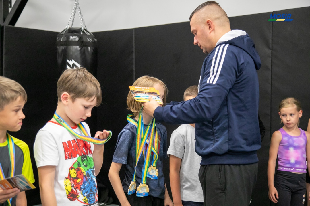Wakacyjne treningi kickboxingu - sierpień 2025, fot. MOSIR - zdjęcie #14 - eOstroleka.pl