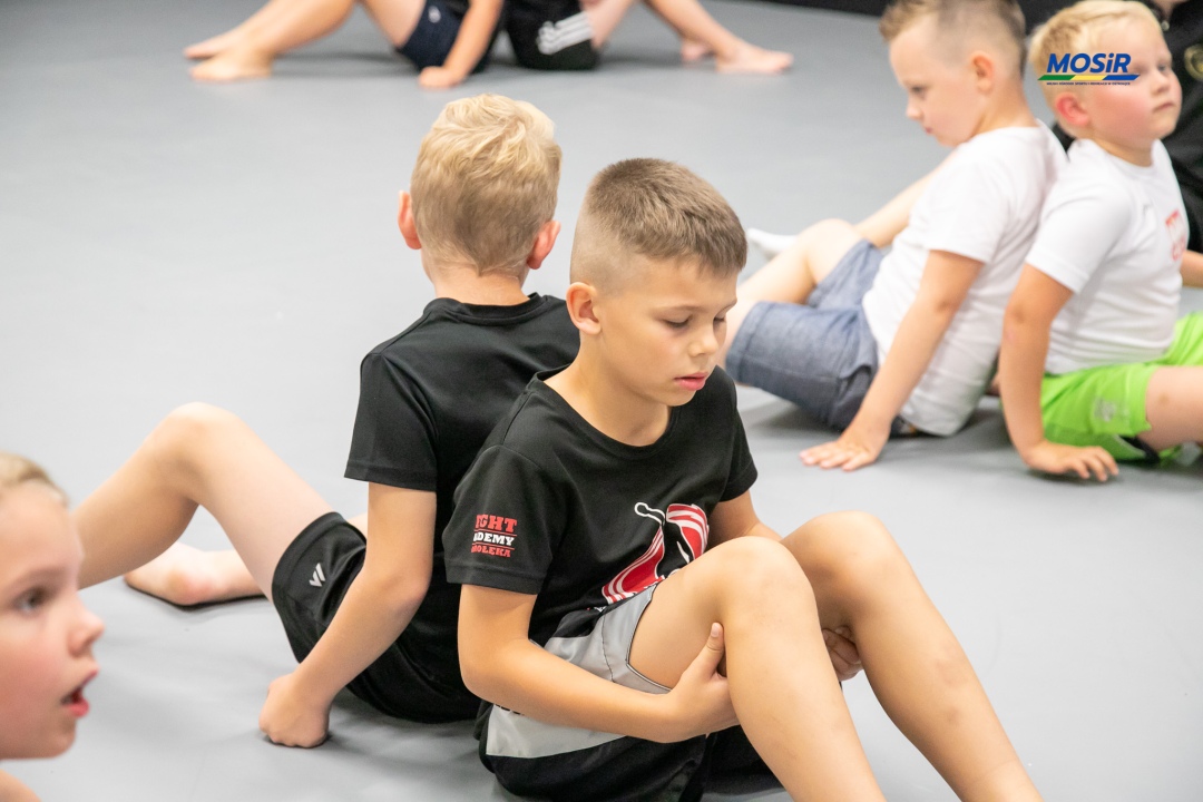 Wakacyjne treningi kickboxingu - sierpień 2025, fot. MOSIR - zdjęcie #8 - eOstroleka.pl