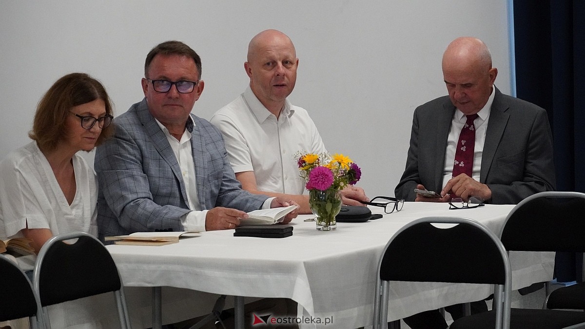 Narodowe Czytanie w Olszewie-Borkach [06.09.2025] - zdjęcie #27 - eOstroleka.pl