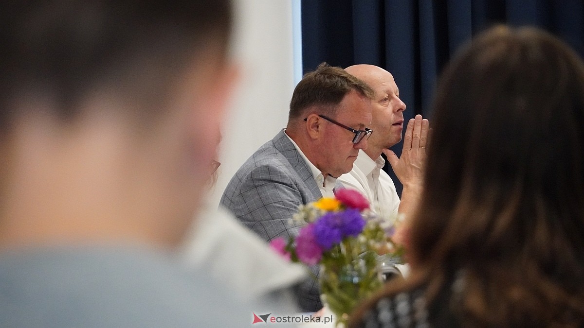 Narodowe Czytanie w Olszewie-Borkach [06.09.2025] - zdjęcie #3 - eOstroleka.pl