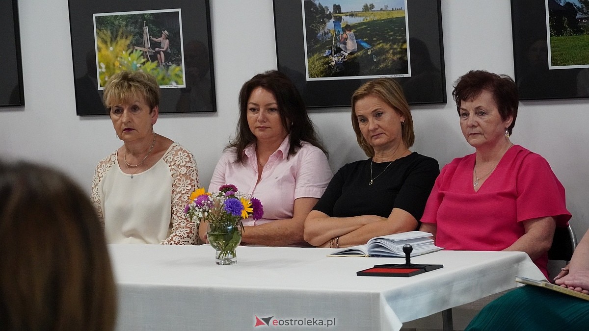 Narodowe Czytanie w Olszewie-Borkach [06.09.2025] - zdjęcie #2 - eOstroleka.pl