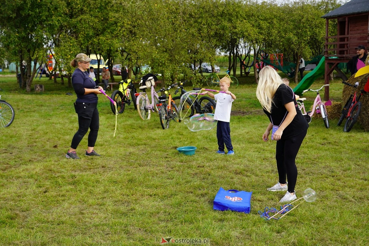 Piknik dla bezpieczeństwa „Kieruj życiem, nie ryzykiem” w Przytułach Starych [6.09.2025] - zdjęcie #6 - eOstroleka.pl