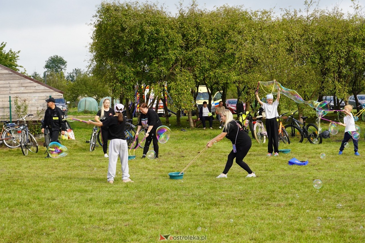 Piknik dla bezpieczeństwa „Kieruj życiem, nie ryzykiem” w Przytułach Starych [6.09.2025] - zdjęcie #1 - eOstroleka.pl