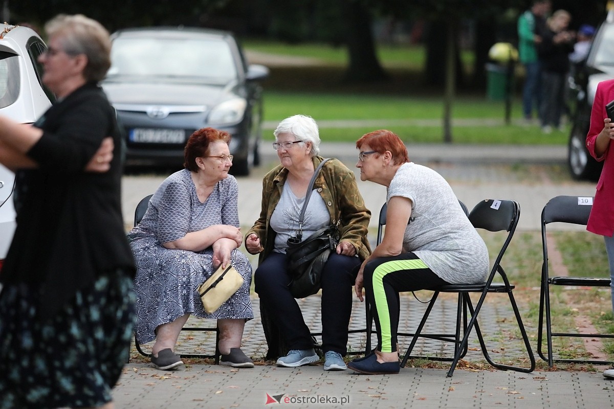 Potańcówka na pożegnanie lata na osiedlu Dzieci Polskich [06.09.2025] - zdjęcie #34 - eOstroleka.pl