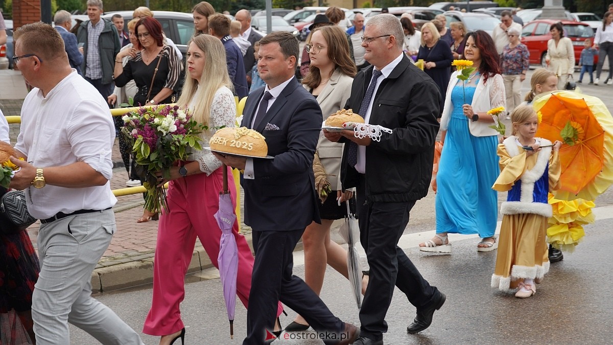 XIII Zajazd Szlachecki czyli święto plonów w Troszynie [7.09.2025] - zdjęcie #90 - eOstroleka.pl