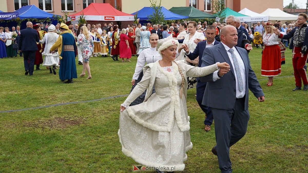 XIII Zajazd Szlachecki czyli święto plonów w Troszynie [7.09.2025] - zdjęcie #114 - eOstroleka.pl