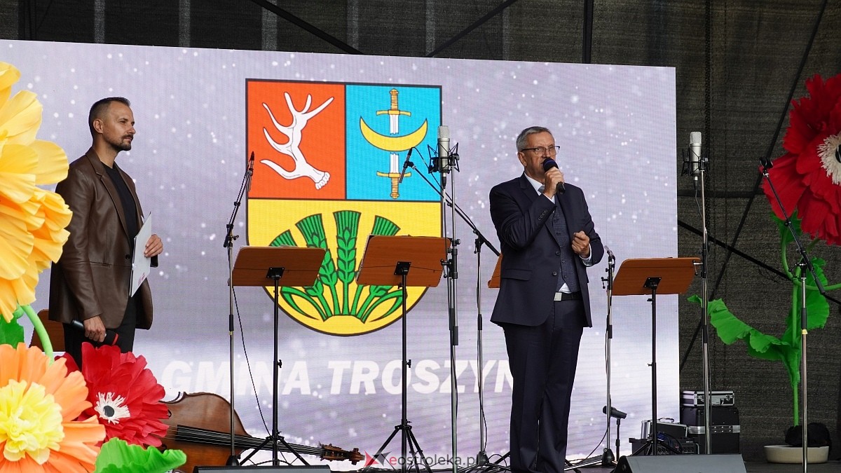 XIII Zajazd Szlachecki czyli święto plonów w Troszynie [7.09.2025] - zdjęcie #71 - eOstroleka.pl