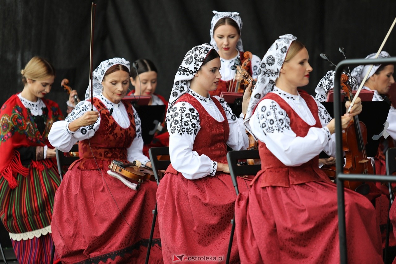 Koncert zespołu Mazowsze w Olszewie-Borkach [07.09.2025] - zdjęcie #78 - eOstroleka.pl