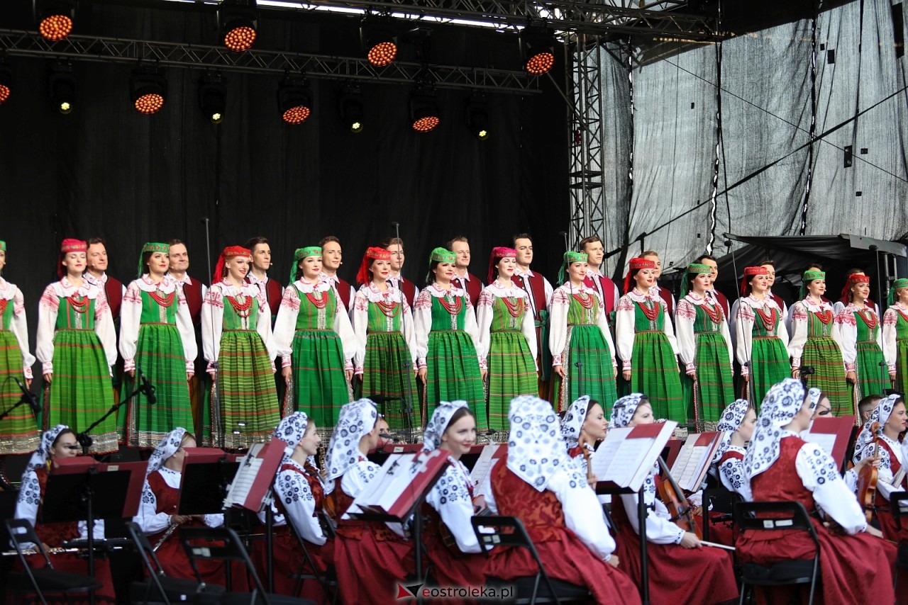 Koncert zespołu Mazowsze w Olszewie-Borkach [07.09.2025] - zdjęcie #27 - eOstroleka.pl