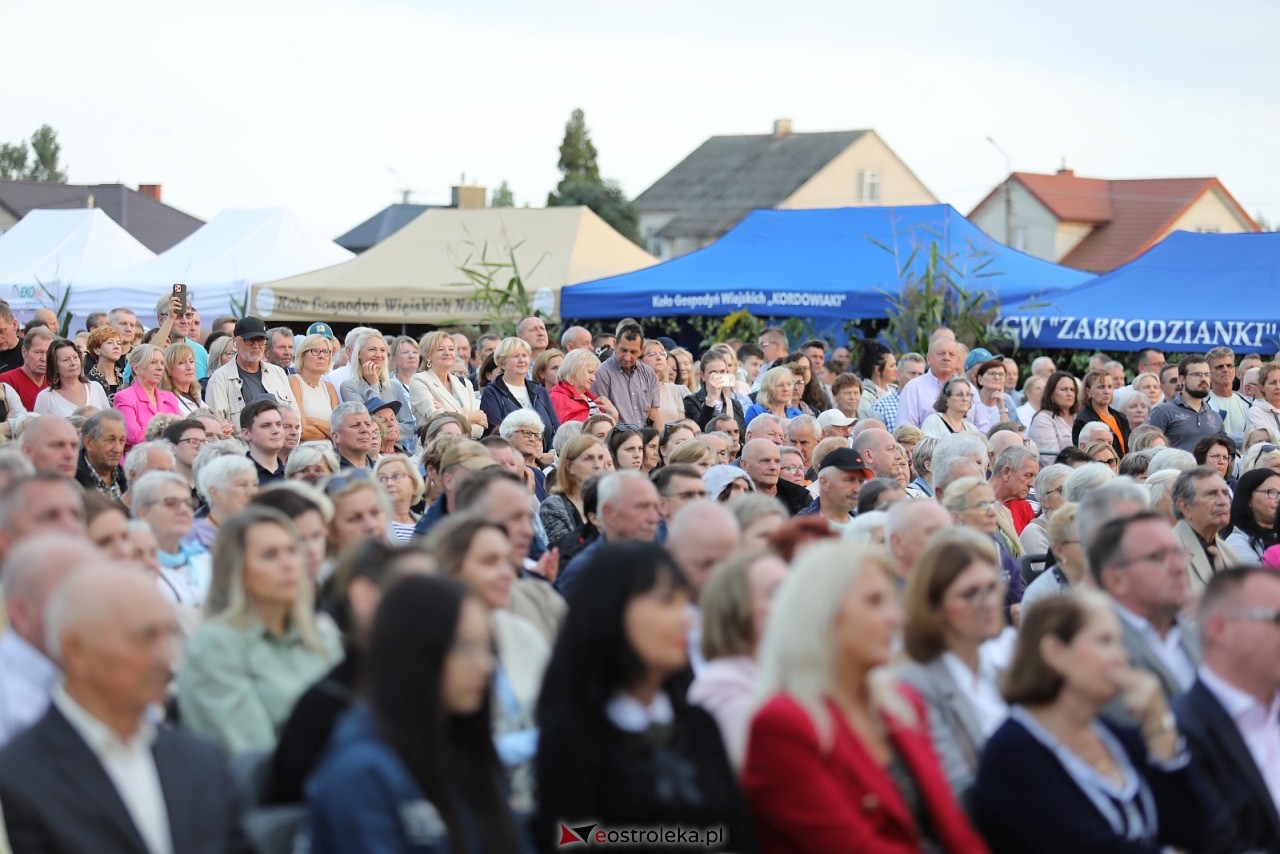 Koncert zespołu Mazowsze w Olszewie-Borkach [07.09.2025] - zdjęcie #13 - eOstroleka.pl