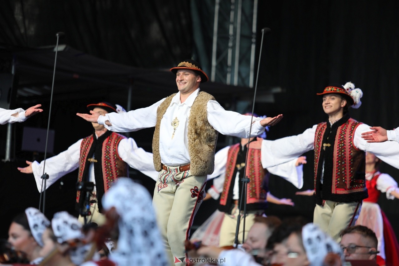 Koncert zespołu Mazowsze w Olszewie-Borkach [07.09.2025] - zdjęcie #8 - eOstroleka.pl