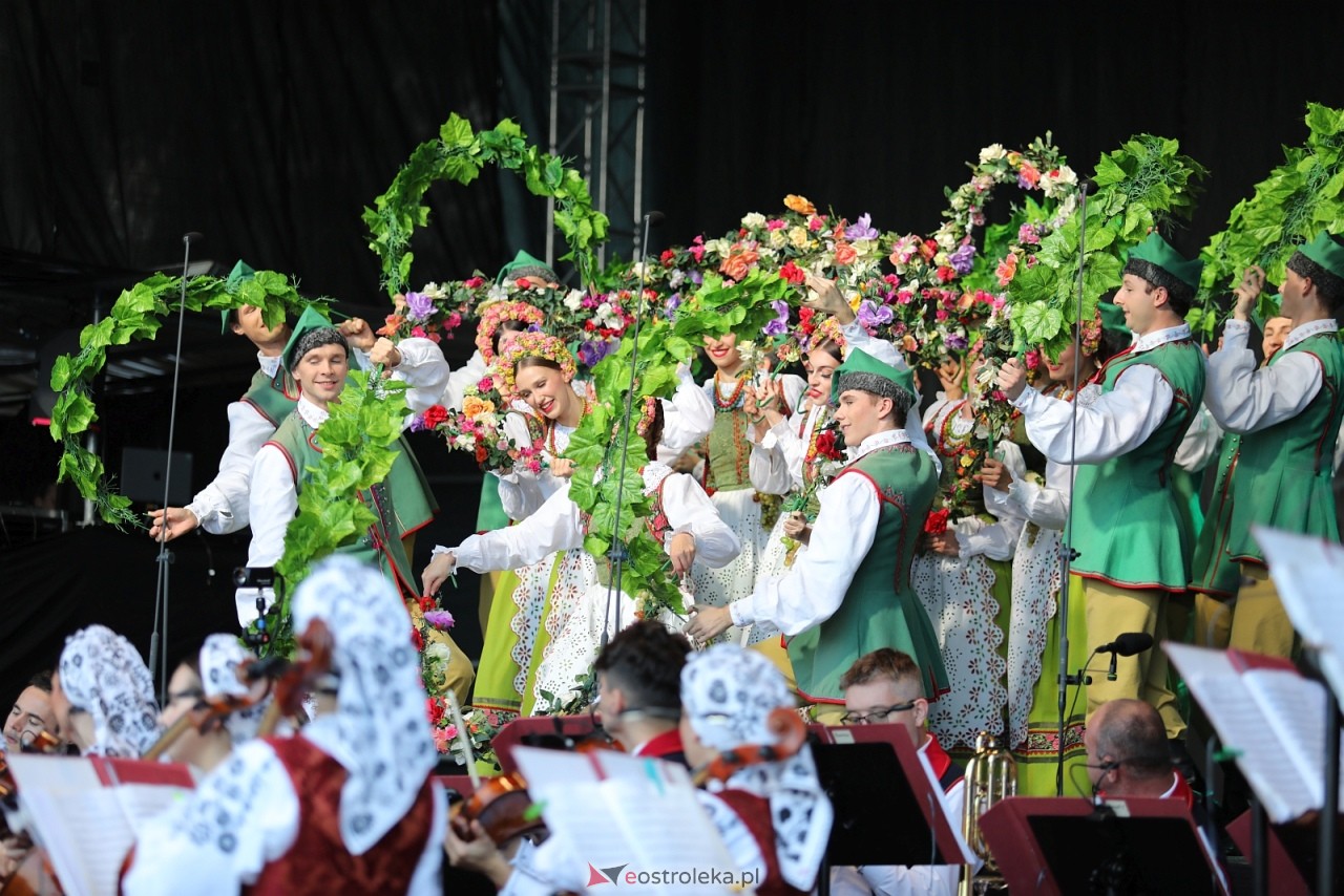 Koncert zespołu Mazowsze w Olszewie-Borkach [07.09.2025] - zdjęcie #1 - eOstroleka.pl