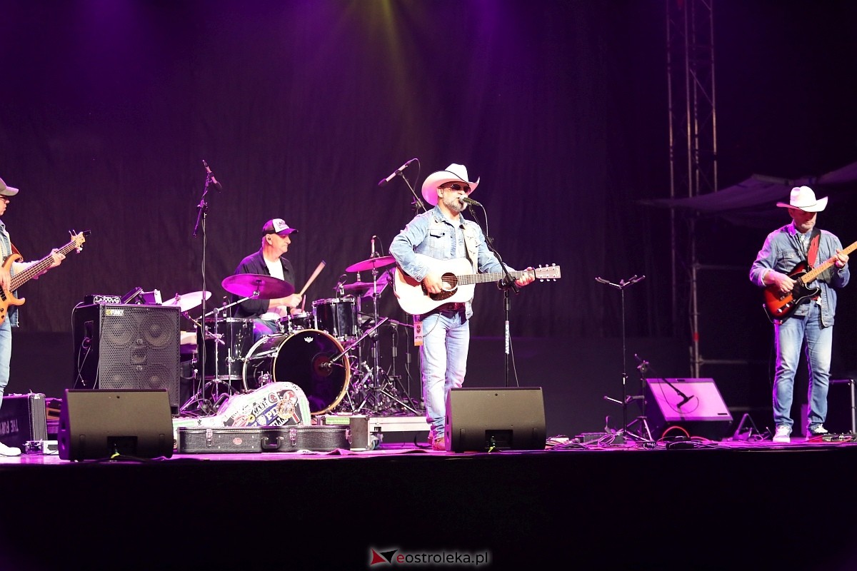 Koncertowa część dożynek w Olszewie-Borkach [07.09.2025] - zdjęcie #84 - eOstroleka.pl