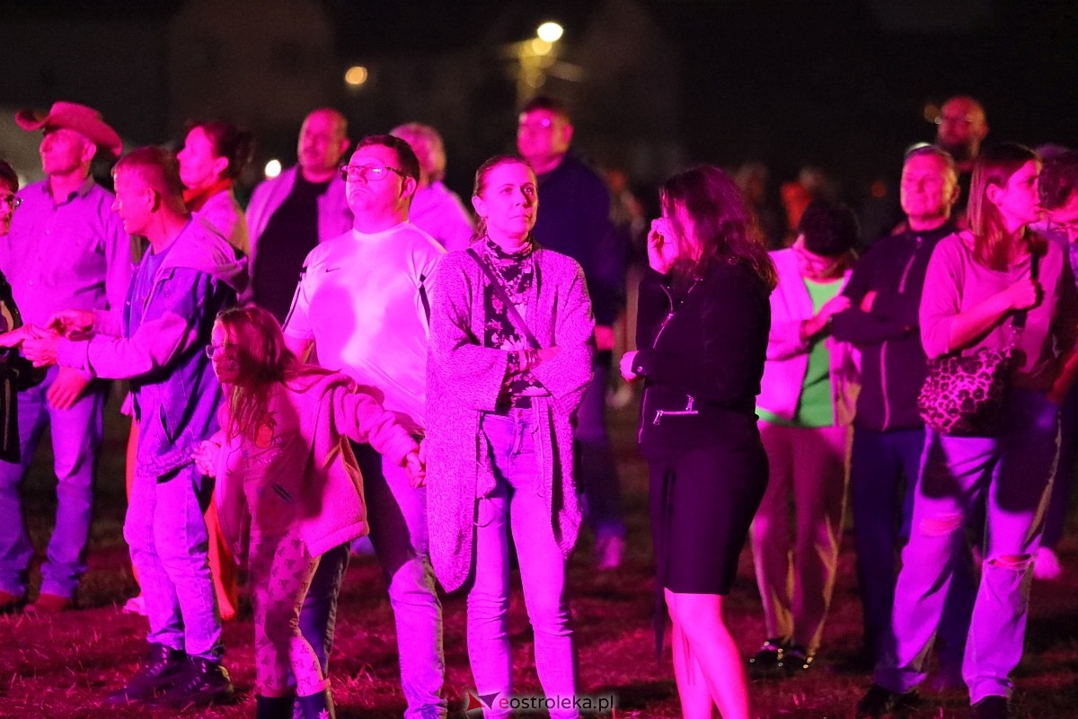 Koncertowa część dożynek w Olszewie-Borkach [07.09.2025] - zdjęcie #82 - eOstroleka.pl