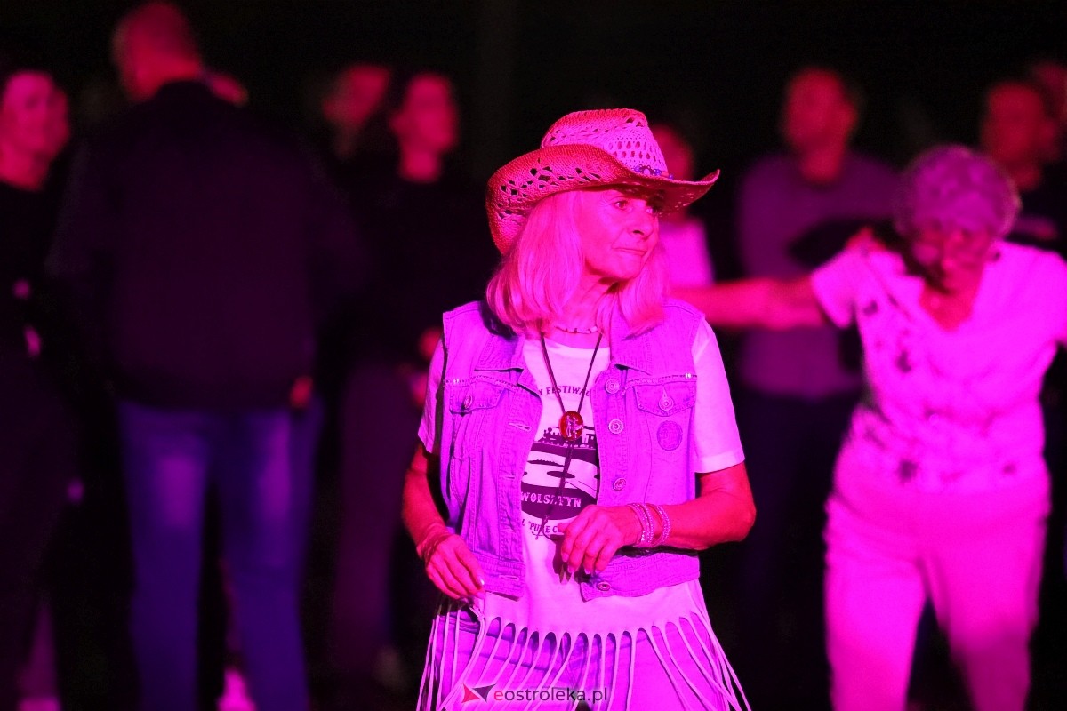 Koncertowa część dożynek w Olszewie-Borkach [07.09.2025] - zdjęcie #72 - eOstroleka.pl