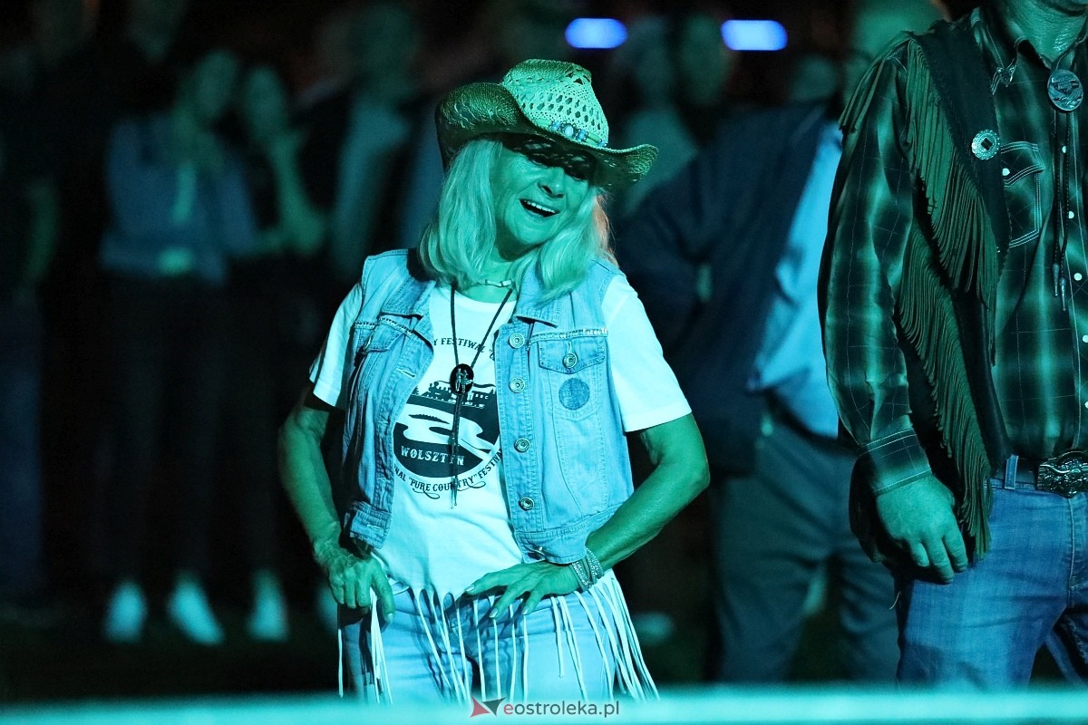 Koncertowa część dożynek w Olszewie-Borkach [07.09.2025] - zdjęcie #65 - eOstroleka.pl