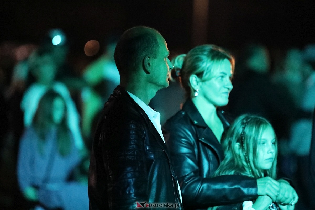 Koncertowa część dożynek w Olszewie-Borkach [07.09.2025] - zdjęcie #59 - eOstroleka.pl