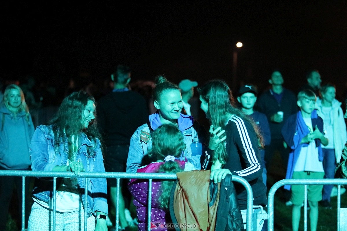 Koncertowa część dożynek w Olszewie-Borkach [07.09.2025] - zdjęcie #34 - eOstroleka.pl