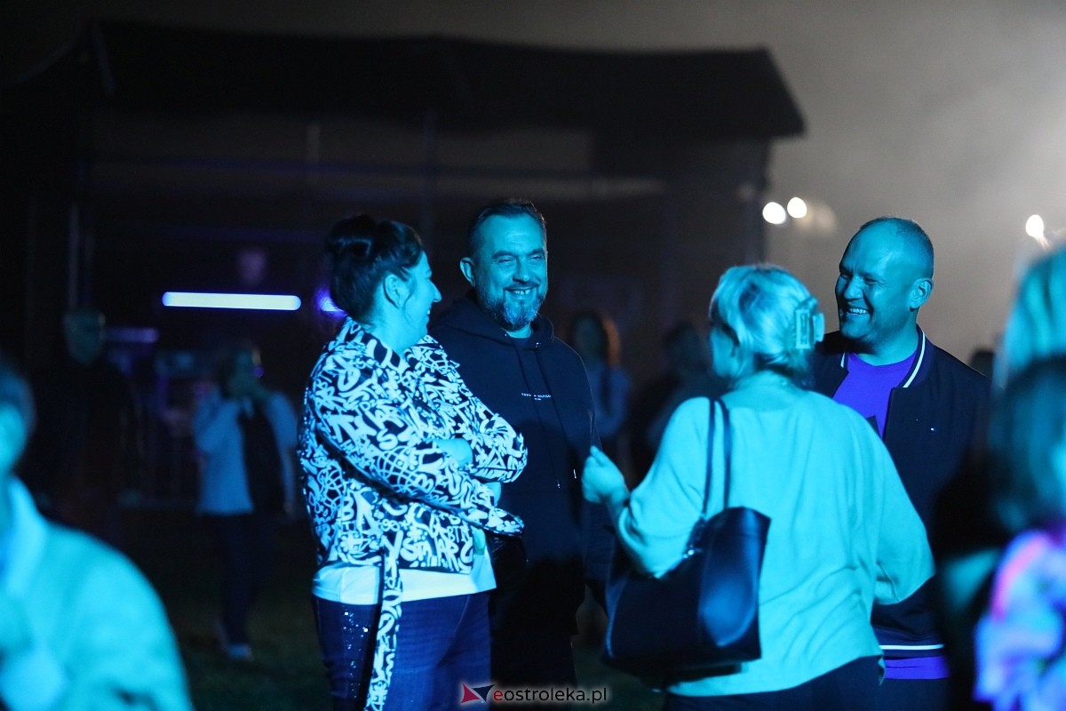 Koncertowa część dożynek w Olszewie-Borkach [07.09.2025] - zdjęcie #33 - eOstroleka.pl