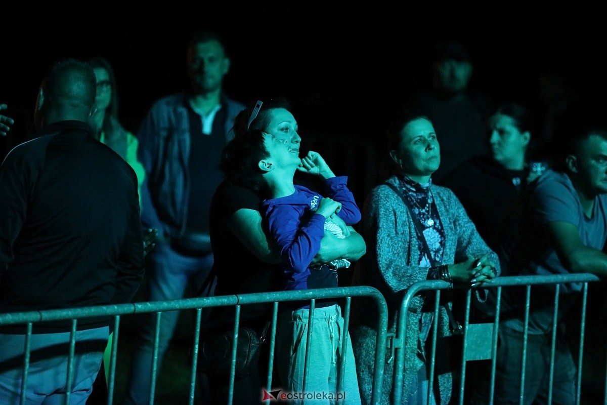 Koncertowa część dożynek w Olszewie-Borkach [07.09.2025] - zdjęcie #21 - eOstroleka.pl