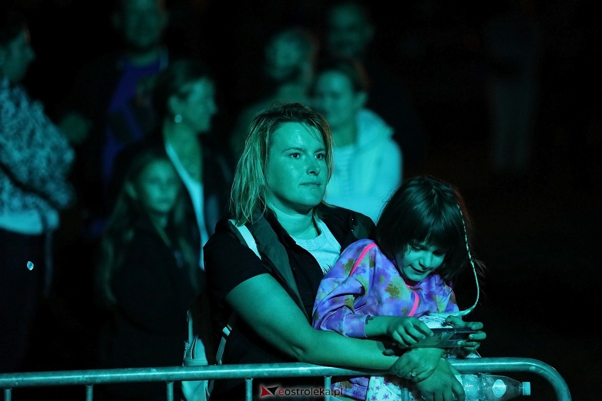 Koncertowa część dożynek w Olszewie-Borkach [07.09.2025] - zdjęcie #14 - eOstroleka.pl