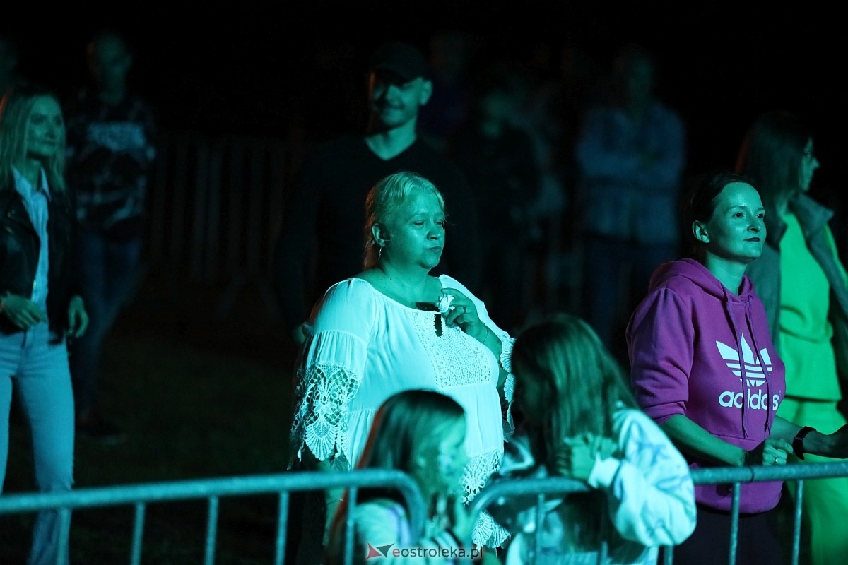 Koncertowa część dożynek w Olszewie-Borkach [07.09.2025] - zdjęcie #9 - eOstroleka.pl