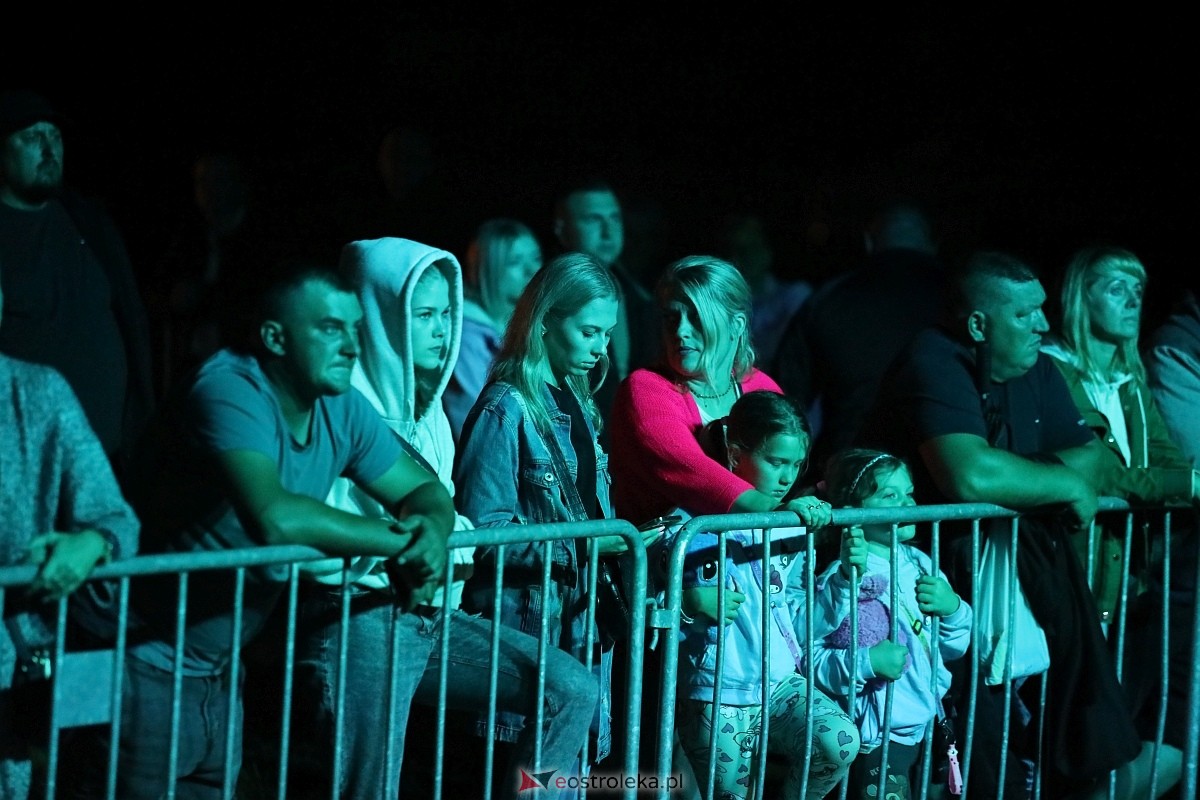 Koncertowa część dożynek w Olszewie-Borkach [07.09.2025] - zdjęcie #3 - eOstroleka.pl